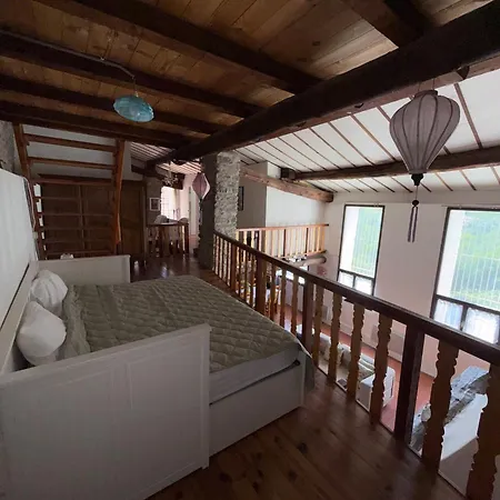 Wood - Sleeps10 - Skiing - Thermal Baths Сasa de vacaciones Los Masos